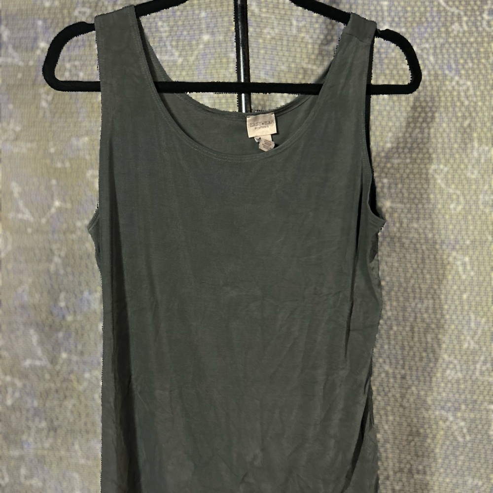 Women's Sleeveless Top in Gray